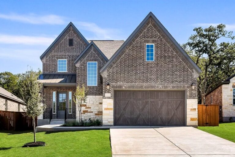 The Colony in Bastrop, TX